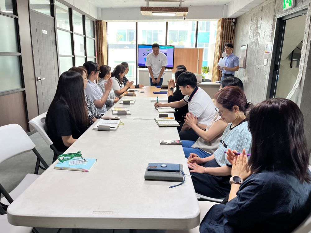 신입직원 임용장 전달식 개최